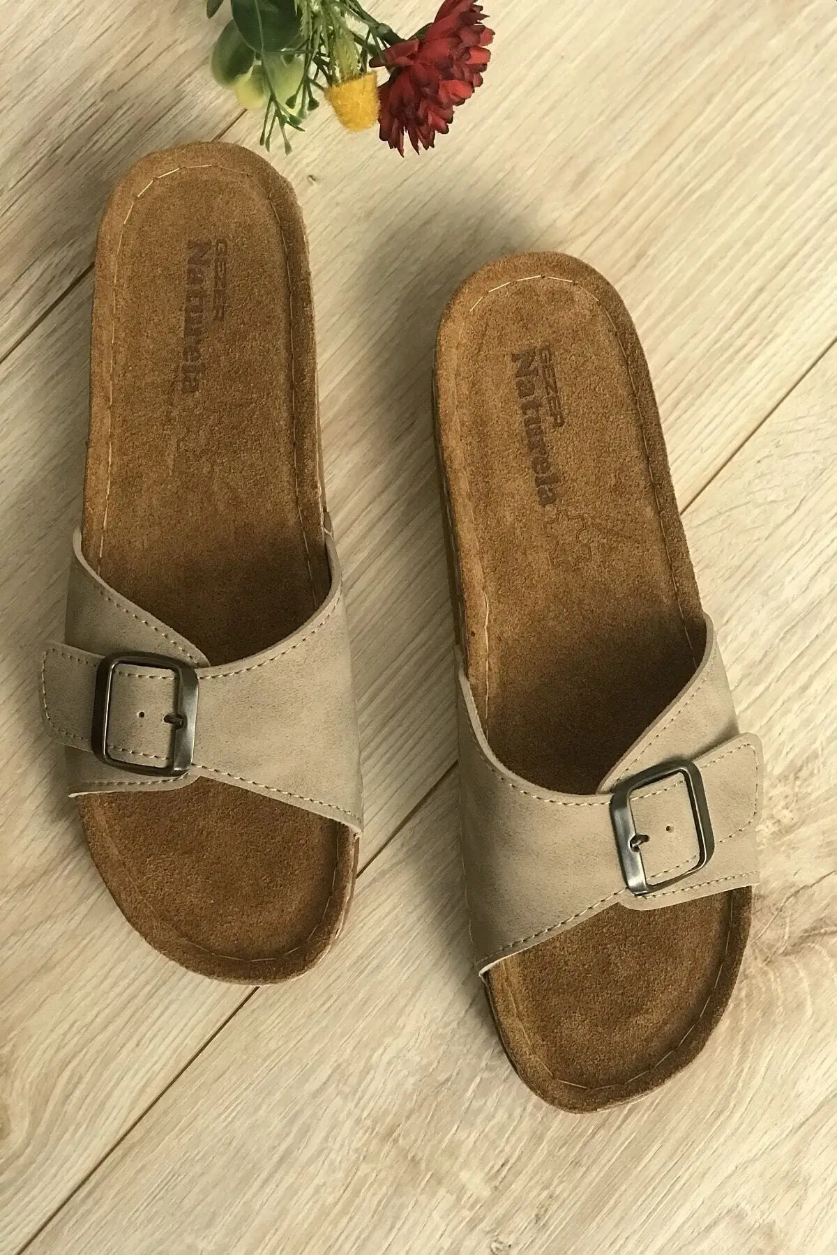 

Women Sandals Adjustable Buckle Genuine Leather Cream Mother Flip Flops Female Cool Slippers Summer Indoor Outdoor