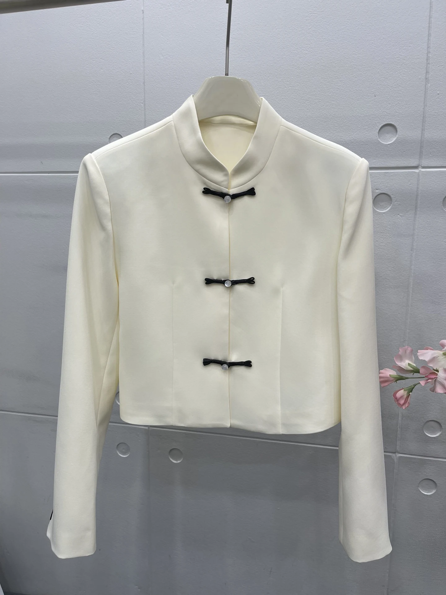 

Новинка, короткое пальто в китайском ретро-стиле с дисковой пряжкой и воротником-стойкой, в китайском стиле для ранней осени