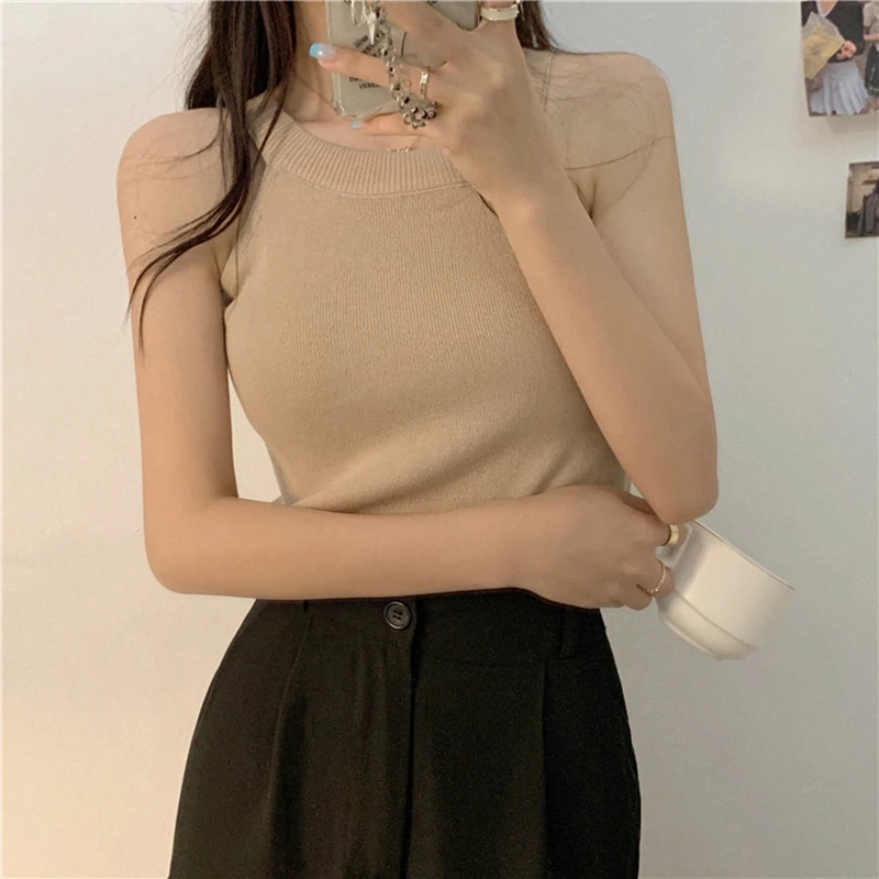 

Женская трикотажная кофта без рукавов, облегающая тонкая майка с круглым вырезом и лямкой на шее, однотонная Повседневная футболка, лето 2022