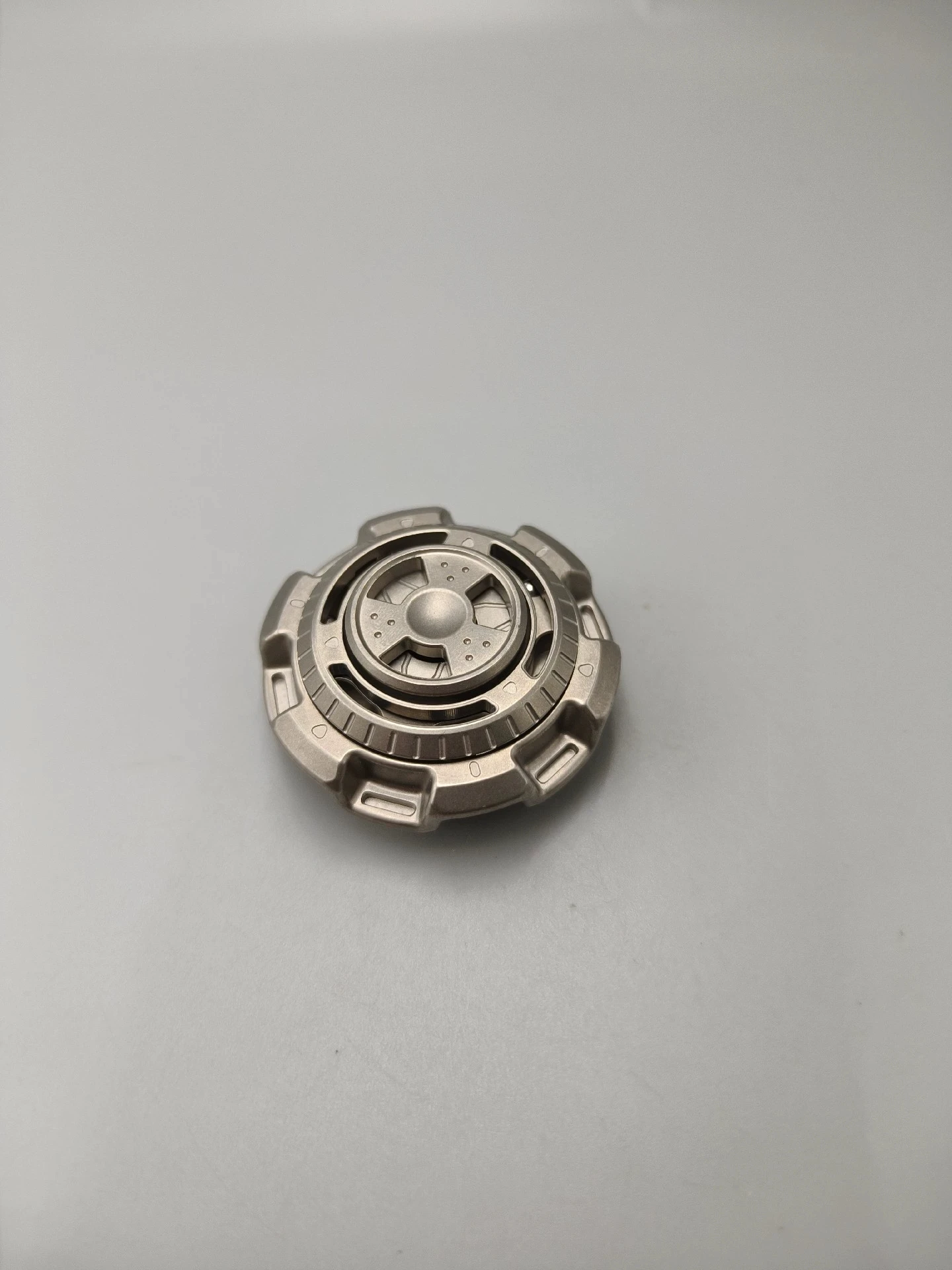 Титановый гироскоп на кончик пальца Tianshu Tigo тактильный EDC