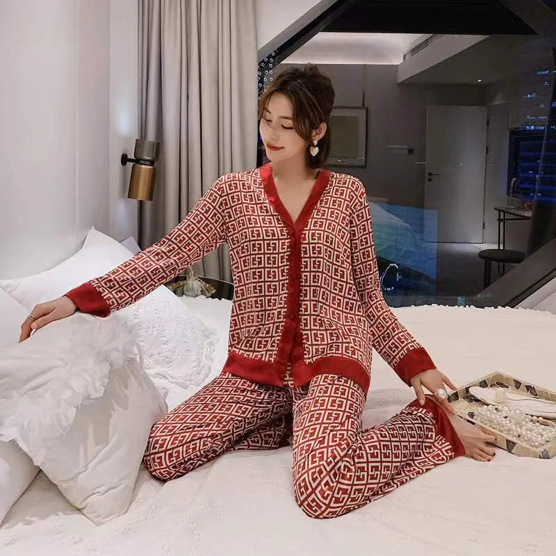 Lisacmvpnel Summer New Style Pajamas Women's Ice Silk Suit Home Clothes Print Fashion Style Suit V-neck Pyjamas