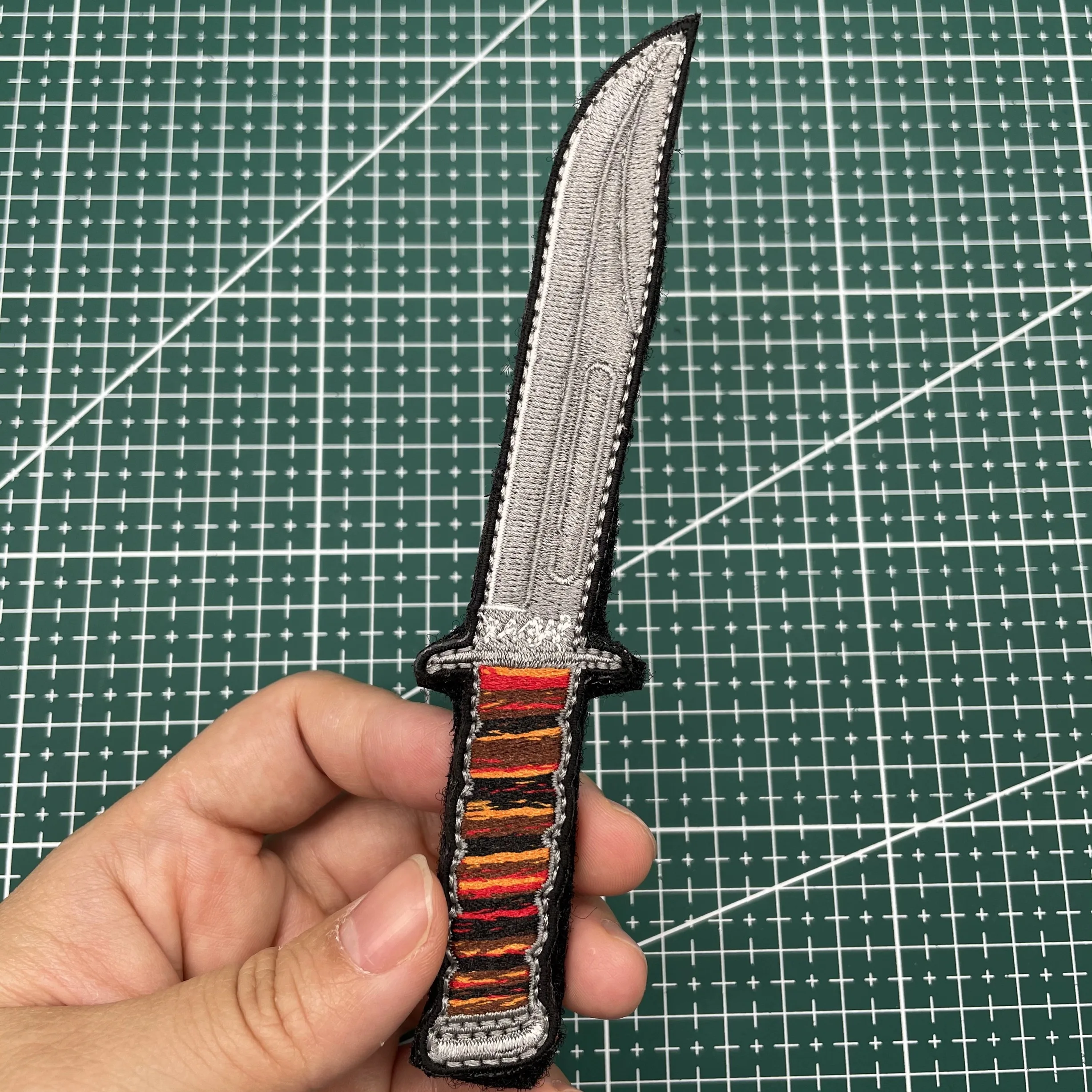 3D тактический значок кинжал для одежды застежка-крючок и петля вышитая нашивка в