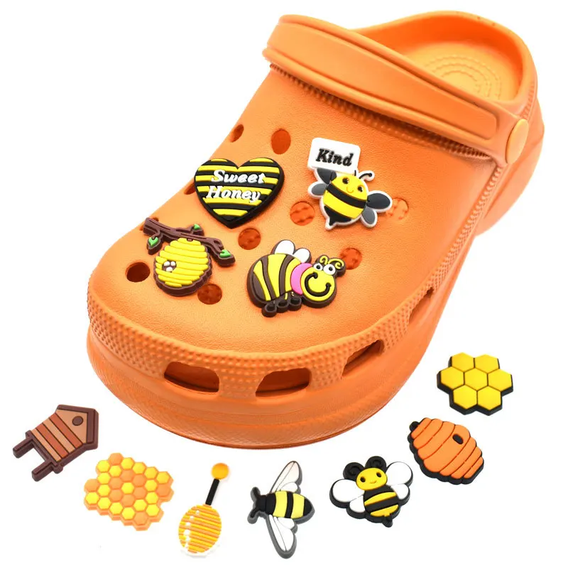 

Hot Sale 1pcs PVC Bee Accessories for Crocs Charms Men Badge Women Sandals Buckle Kids Pins Shoe Decoration Jeans X-mas Gift