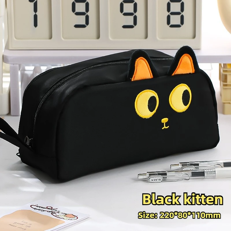 

3D пенал с черным котом BZ2024