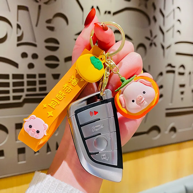 

New Pig Peake Bags Boarding Pendant Cute Pig Animal Doll Key Buckle Exquisite Couple Bag Car Key Chain Gift Jewelry Wholesale