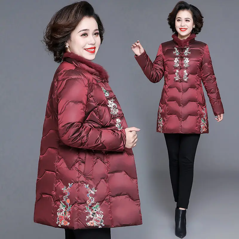 

Middle-Aged Elderly Mothers Autumn Winter 2022 New Female Embroidery Down Jackets Loose Warm White Duck Down Ladies Coats A57