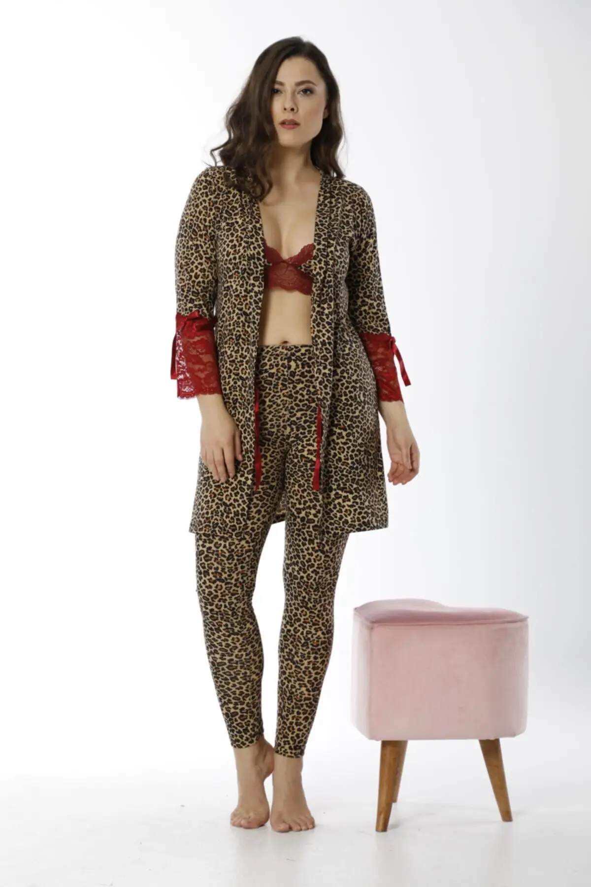 

Dressing Gown Gown And 3-Piece Pajamas Set Fashion Robe Robe Robe Robe Sexy Peignoir Kimono Bride Sleepwear Night Gown