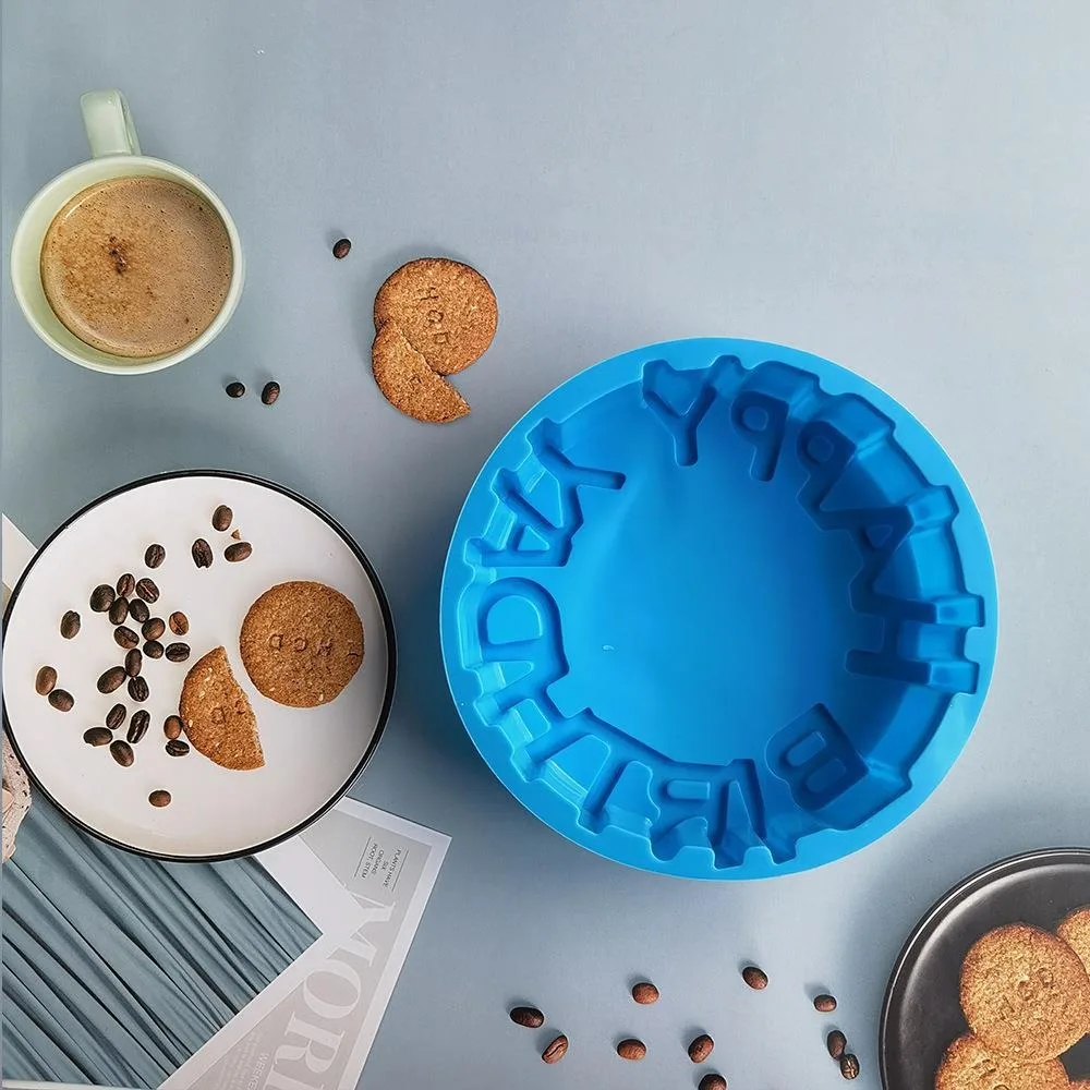 Бытовая силиконовая форма для торта с надписью на день рождения легко снимается