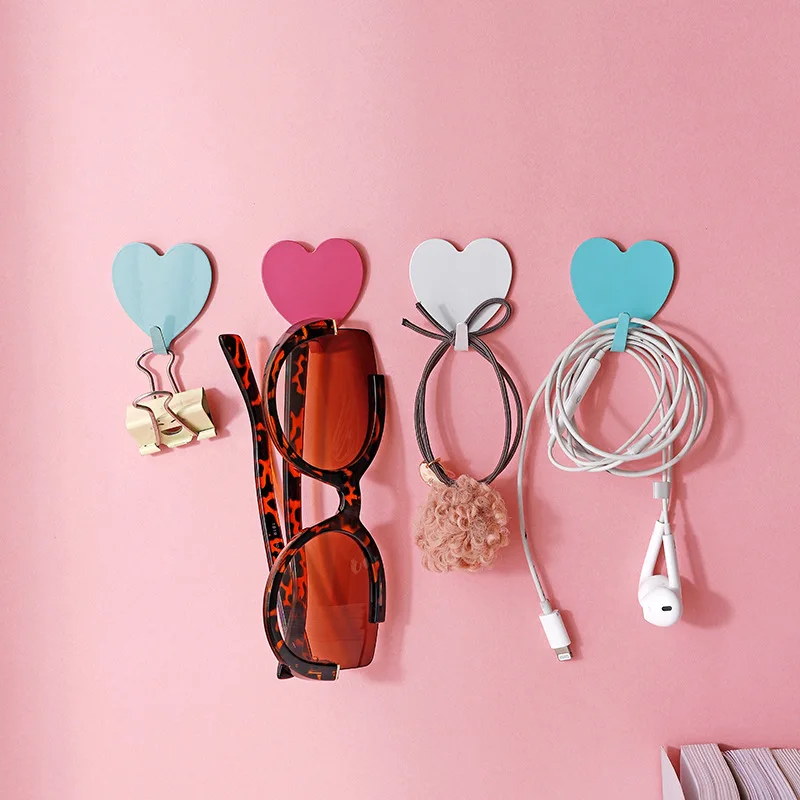 

Creative Metal Love Sticky Hook Girl Peach Heart Stainless Steel Hook Heart-shaped Sticky Hook Soft Girl Room Decoration