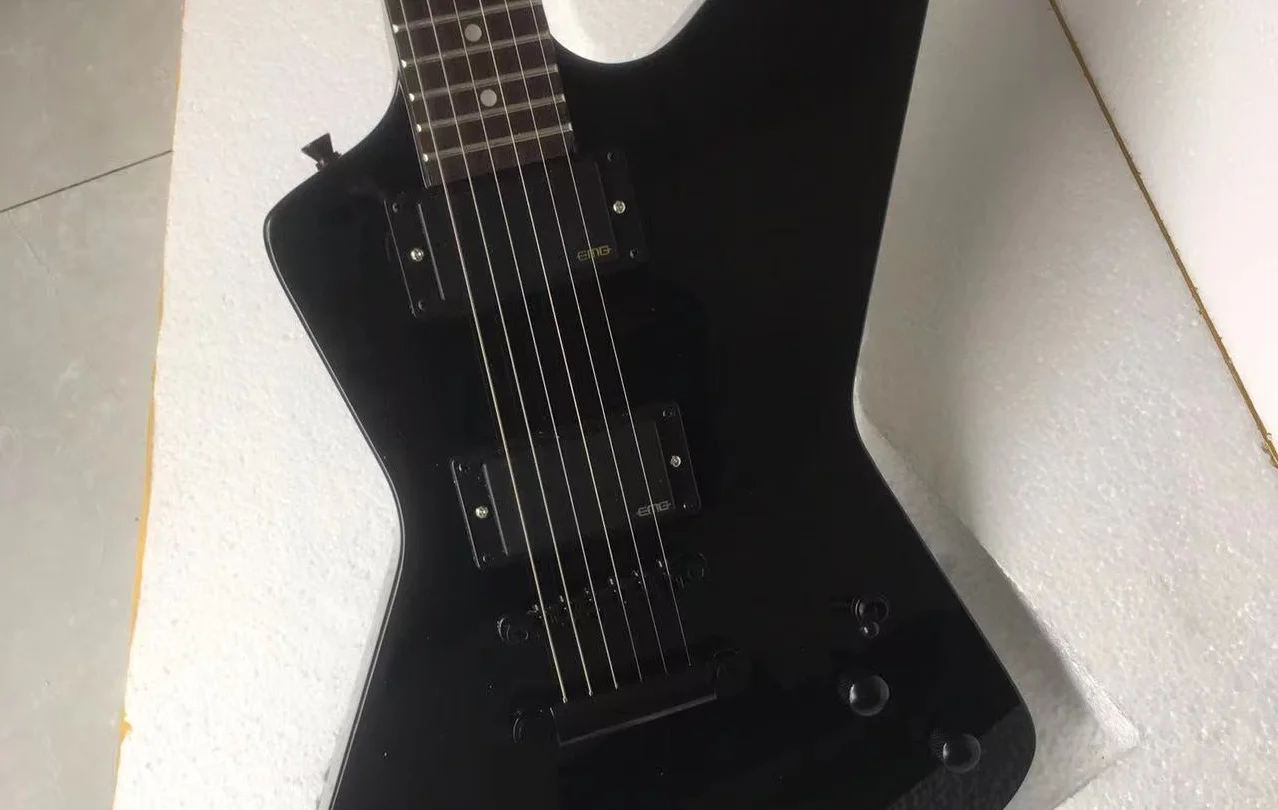 Электрогитара ESP Snakebyte корпус из красного дерева белый цвет гриф палисандра 22