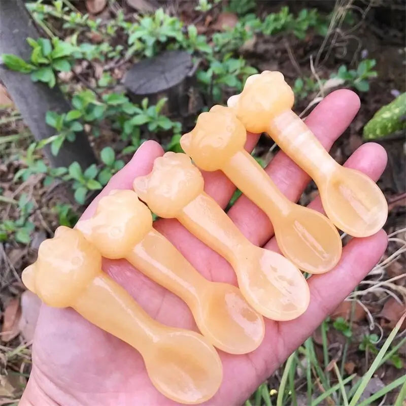 

8CM Natural Yellow Calcite Stone Cartoon KT Cat Spoon Carving Reiki Healing Crystal Quartz Carved Gemstone Figurine Craft 1PCS