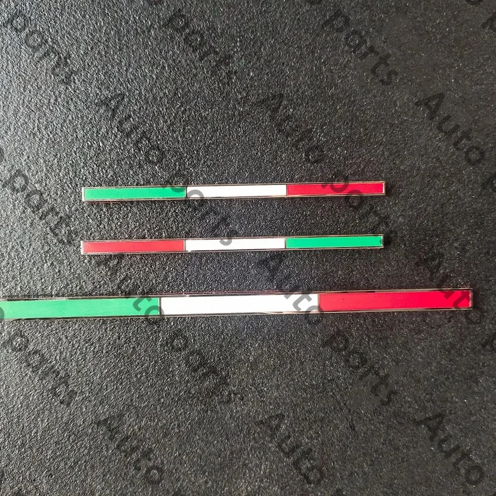 

Автомобильная наклейка на заднюю крышку/боковую юбку, наклейка на значок с флагом Ferrari Italia 599 360 430 458 488 812 California OEM 85234800 84706300