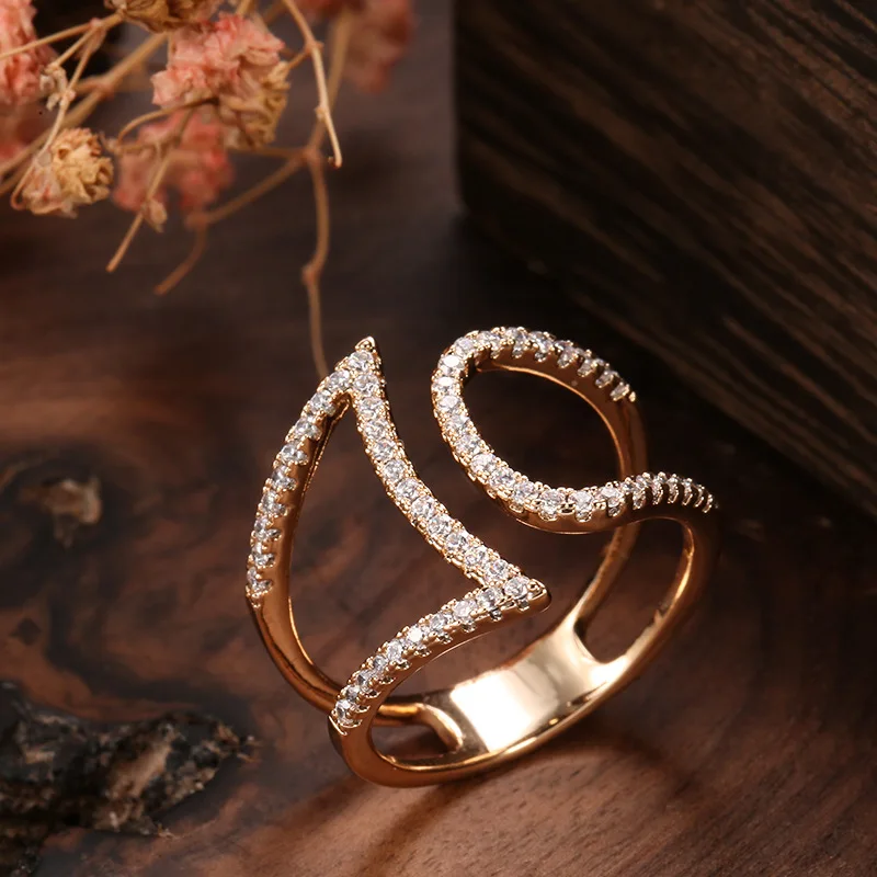 

2022 New Design 585 Rose Gold Irregular Zircon CZ Rings for Girls Engagement Adjustable Opening Jewelry Party Gift