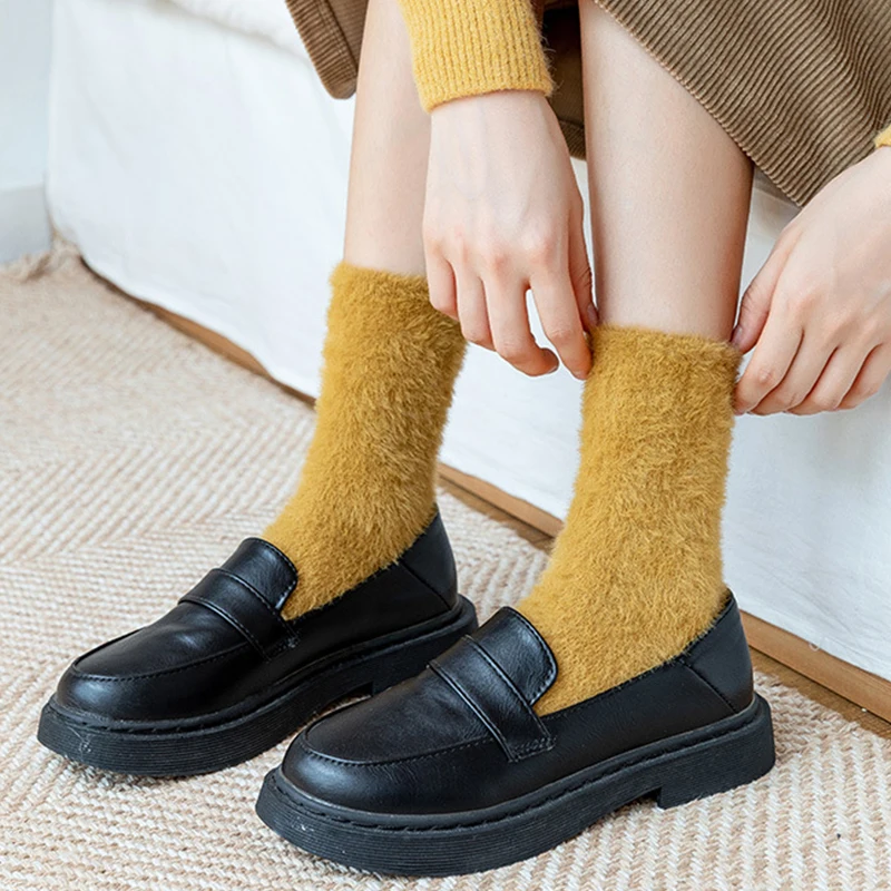 

New Autumn Winter Adult Warm Medium Tube Floor Socks Plush Thicken Thermal Men Women Fashion Solid Color Mink Fleece Snow Socks