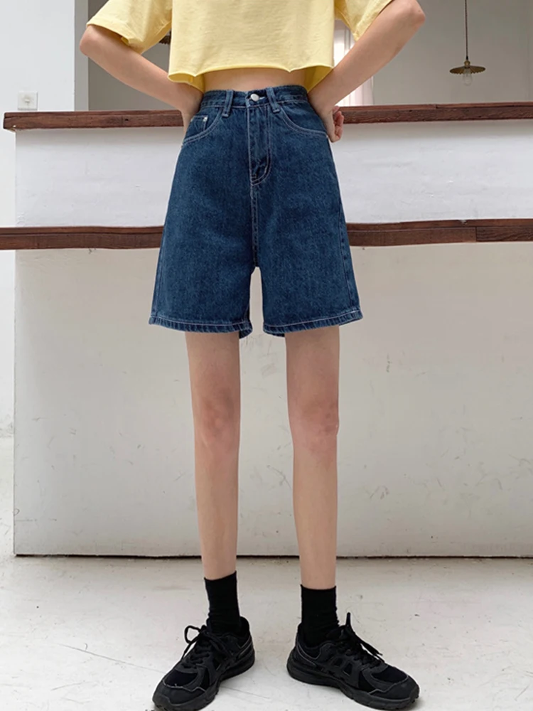 New Summer Women Wide Leg Button Blue Denim Shorts Streetwear Female High Waist Loose Jeans Shorts Bottoms