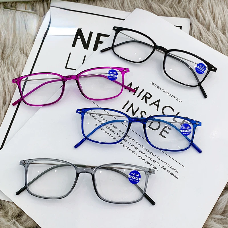 

Anti-Blue Light Reading Glasses Women HD Presbyopia Fashion Glasses Full Frame Ultra Thin PC Material Eyeglasses + 1.0 To + 4.0