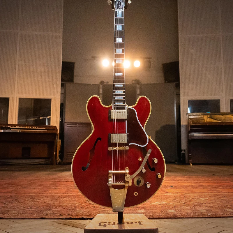 Реликс для электрической гитары с полым корпусом и состаренными золотыми