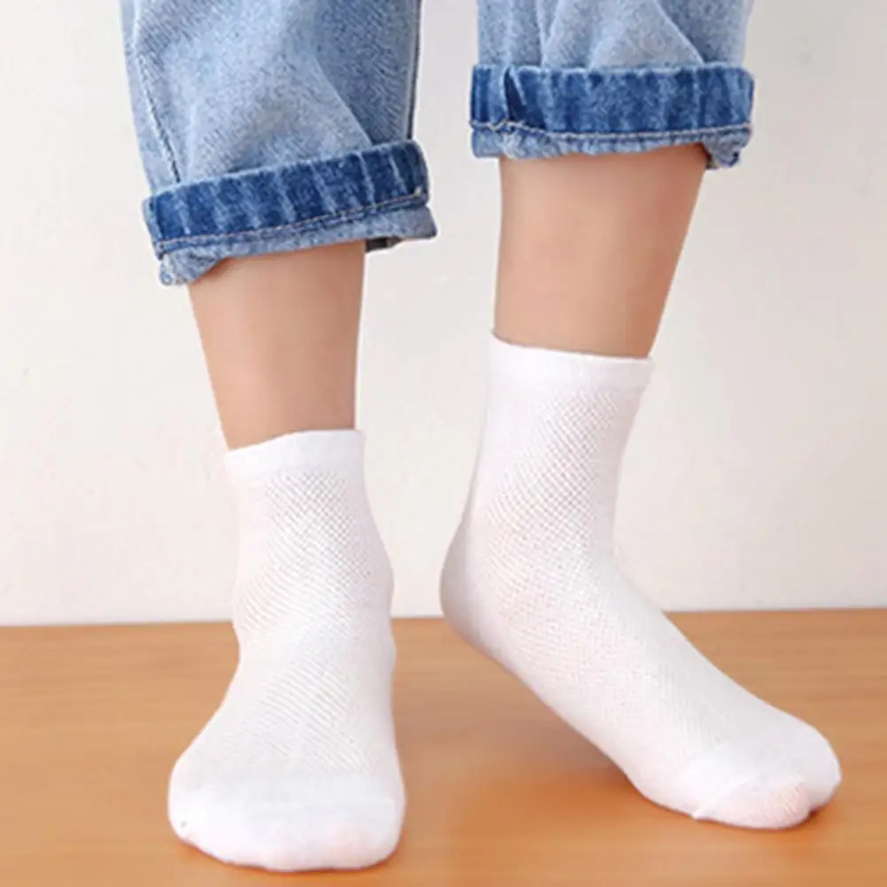 

Sweat-wicking Thin Sweat Absorption Good Stretch Socks for Daily Wear