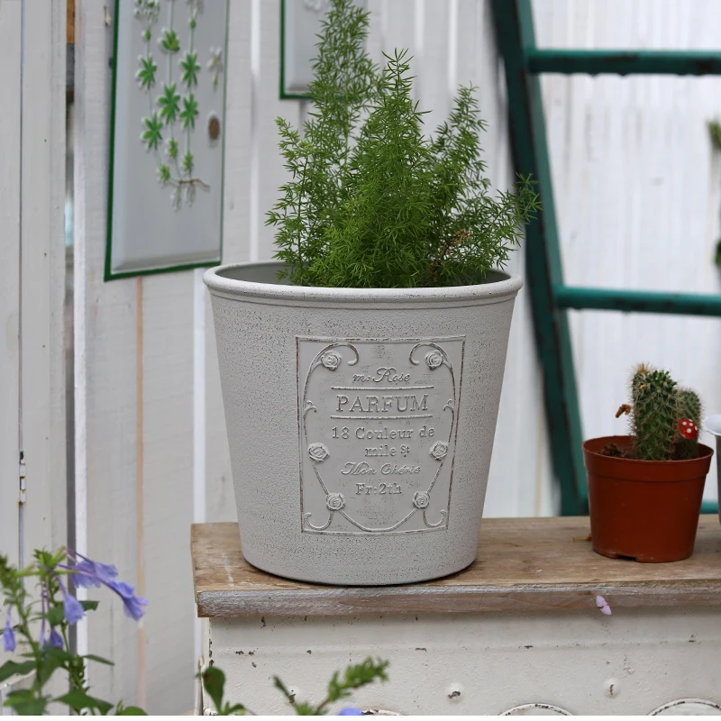 

Полимерные винтажные декоративные горшки для растений в помещении