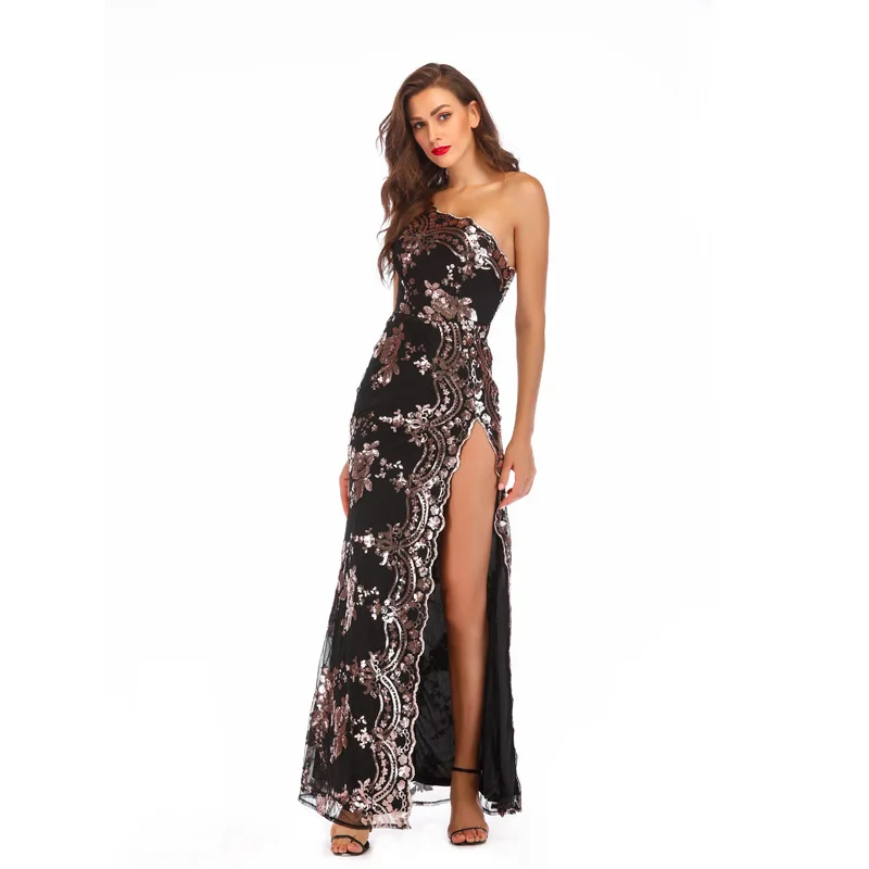 

Sequined sexy dress with anticlined shoulders