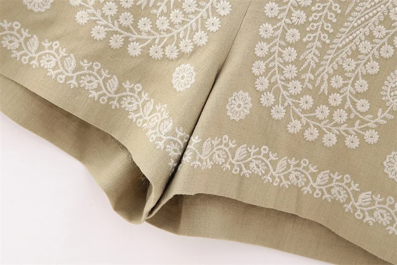 TRAF New Women Fashion Cashew Nuts Full Embroidery Casual Slim Mini Bermuda Shorts Female Side Zipper Hot Pants Mujer