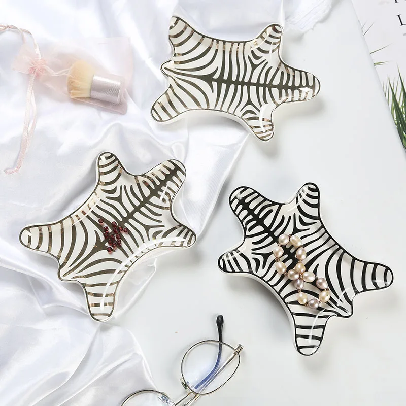 

1pcs Ceramic Zebra Shape Plates Jewelry Dish Bowls Decoration Crafts Snack Candy Storage Tiger Skin Lines Tray Snack Dish