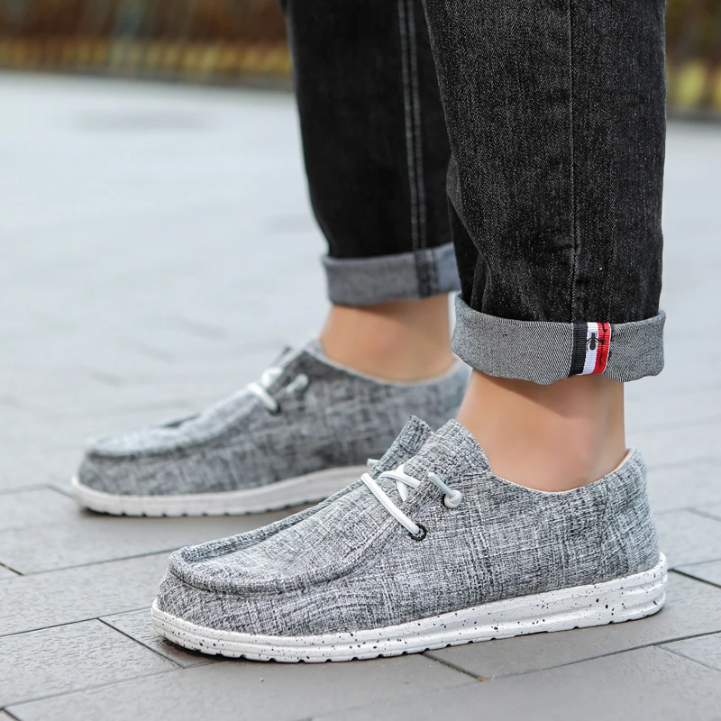 

Men Canvas Shoes 2023 New Mesh Breathable Sneakers Casual Shoes Couple Loafers Women Comfortable Ultralight Slip-on Lazy Shoes