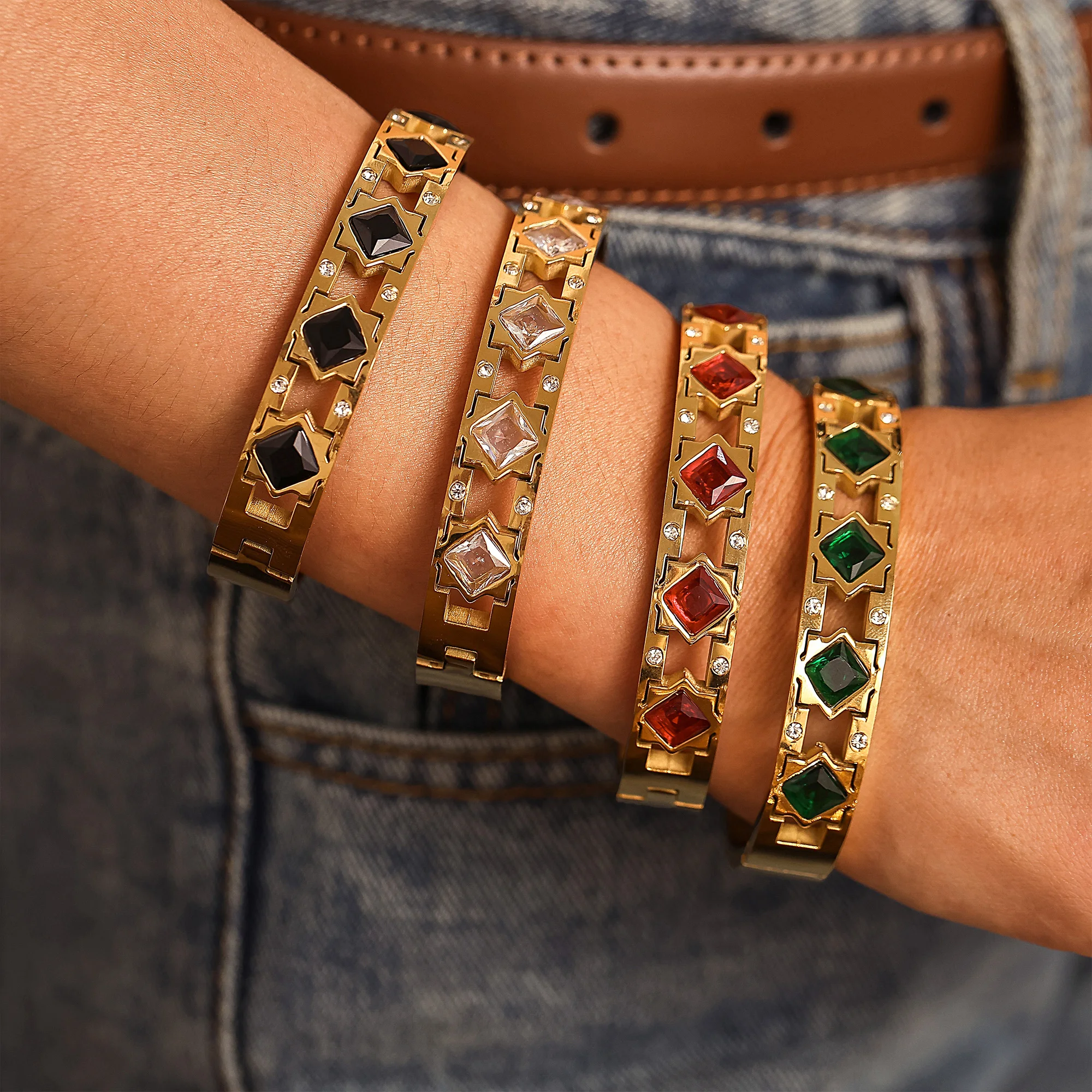 Браслет из нержавеющей стали с квадратным циркониевым стеклянным камнем