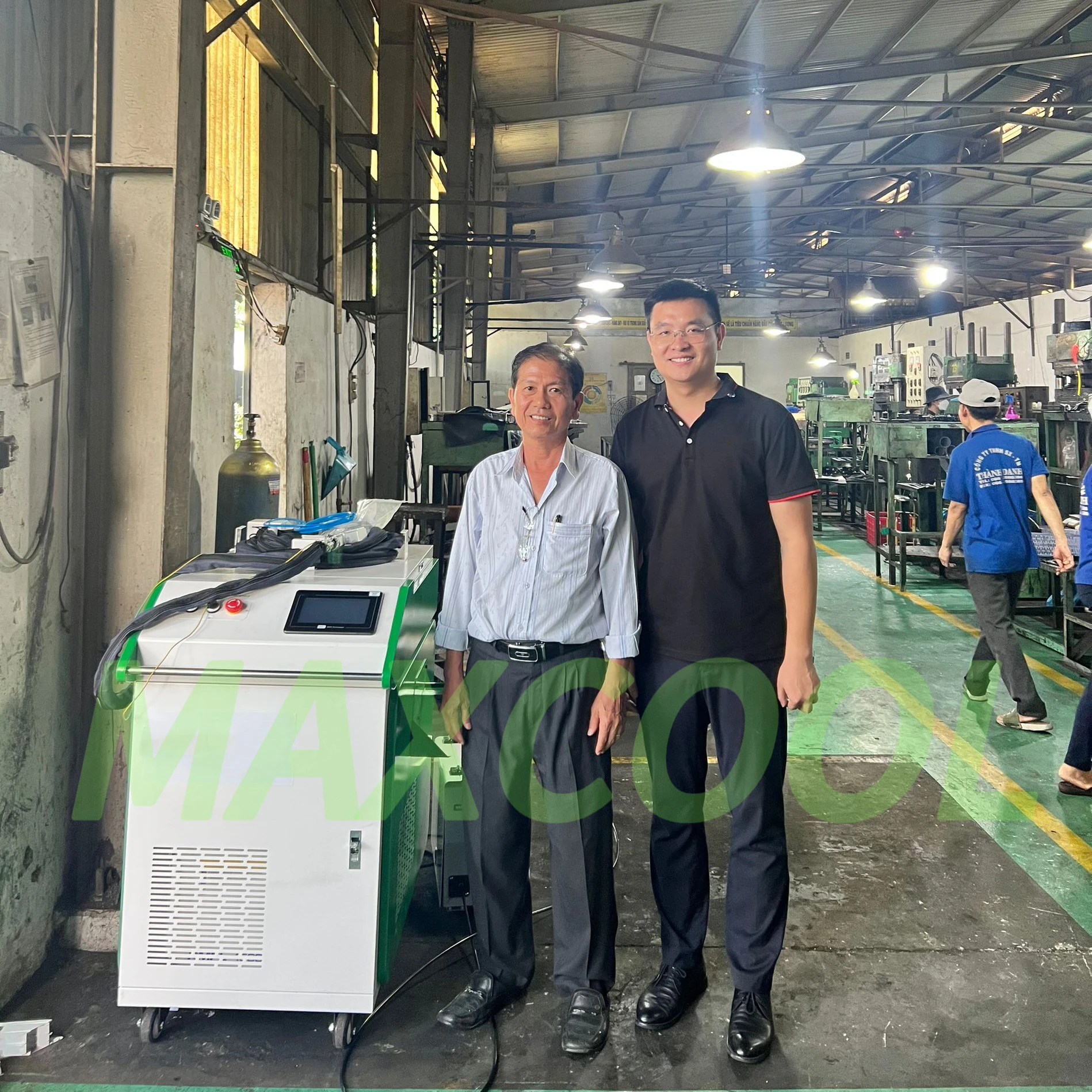 Недорогой волоконный лазерный очиститель 1500 Вт 2000 3 в 1 Лазерная Сварка пайка