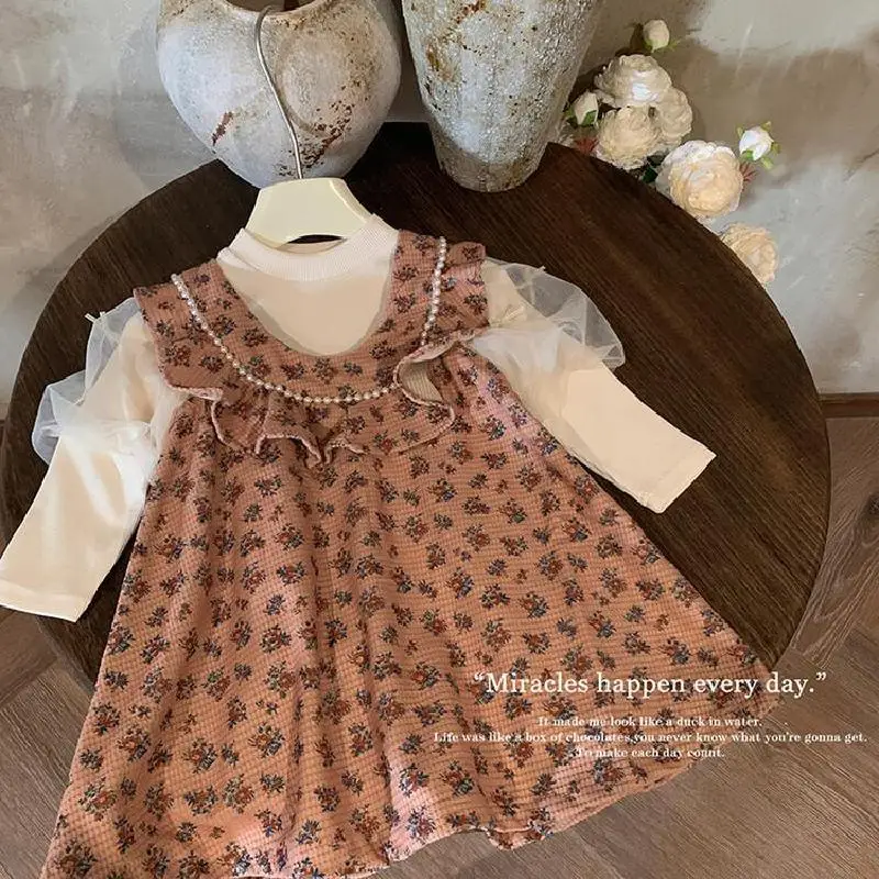 

Autumn Baby Girls Dresses Floral Print Ruffles Cute Princess Long Sleeve Dress