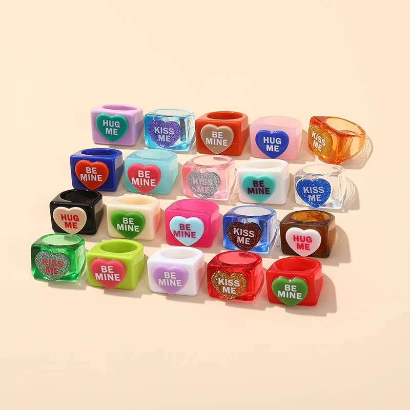 

Vintage Acrylic Big Heart Rings for Women Minimalist Aestethic Square Rings for Girls Charm Friendship Gifts 2023 Trend Jewelry