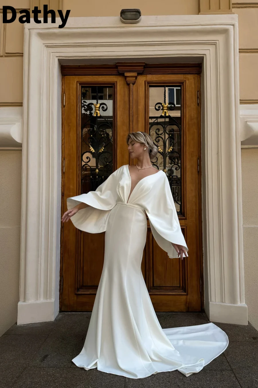 

Женское свадебное платье с юбкой-годе, V-образным вырезом и длинным рукавом