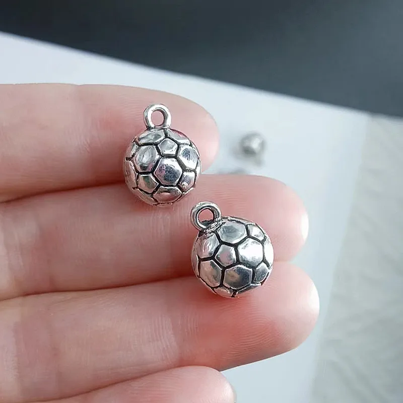 

4 шт., 3D шармы для футбольного мяча, 11 х11 мм