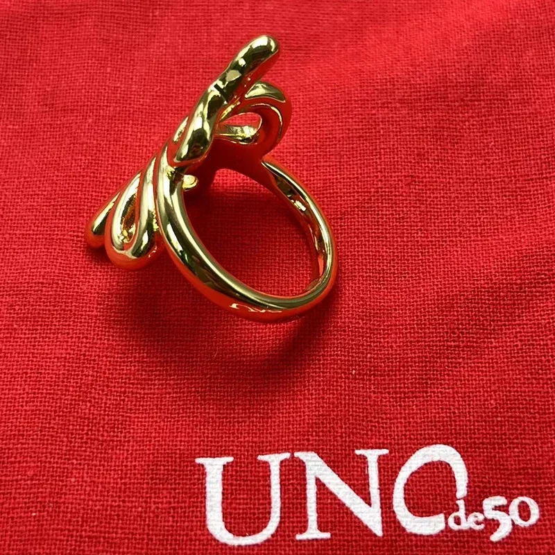 2023 UNode50 New Hot Selling Spanish Fashion Creative Design Women's Exquisite Ring Holiday Gift Bag