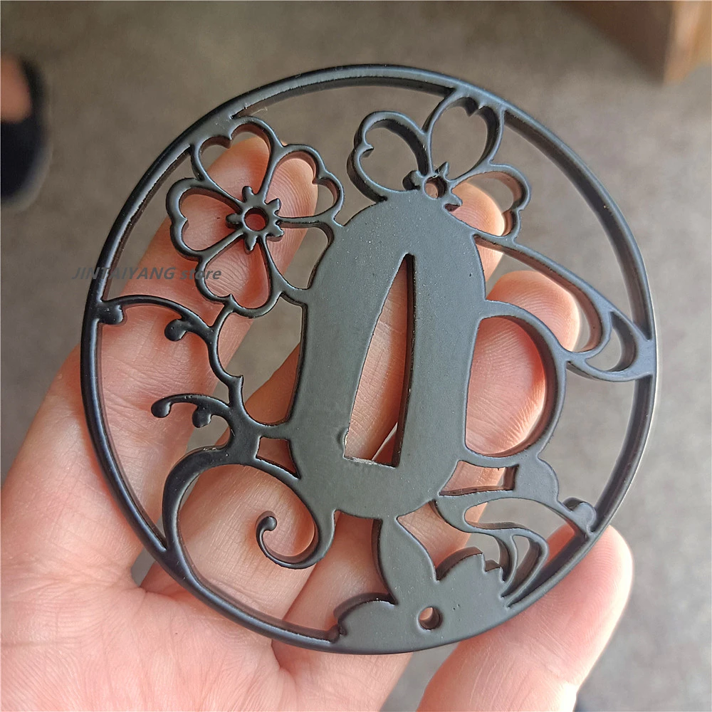 

Стальные резные аксессуары Tsuba для японского меча