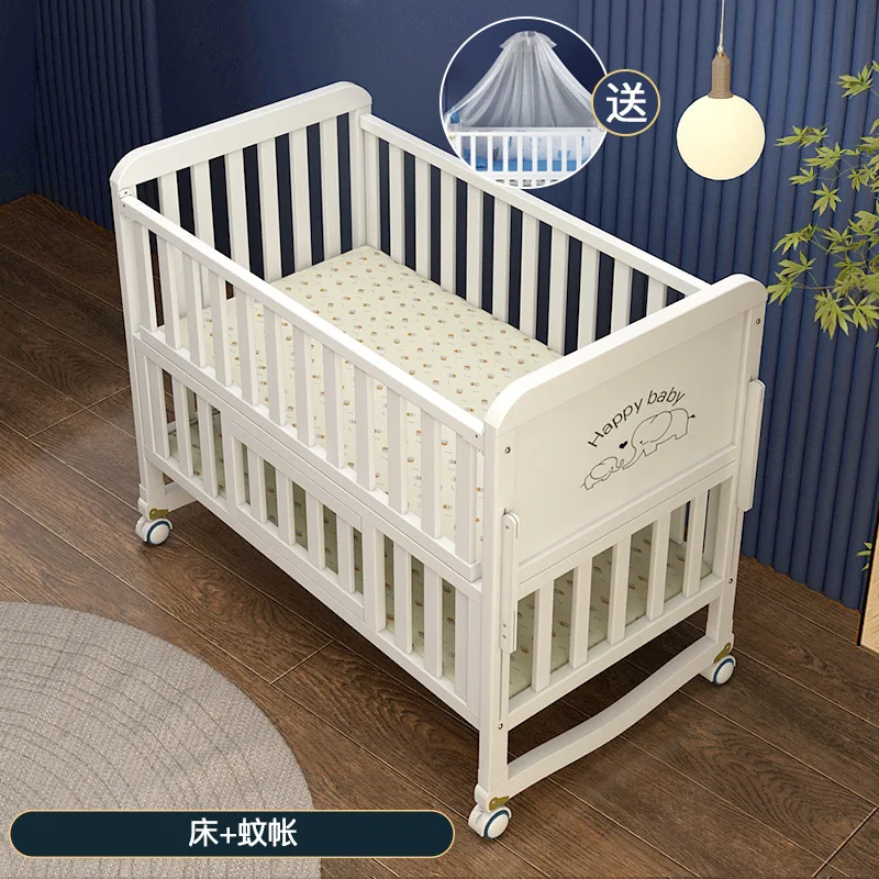 Многофункциональная простроченная детская кроватка из массива дерева