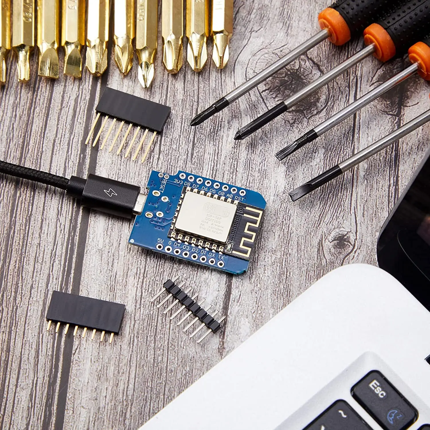 WeMos D1 Mini Pro V3.0.0 Bytes Lua WIFI Интернет вещей макетная плата на основе ESP8266 CH340G Nodemcu V2 4 Мб/16