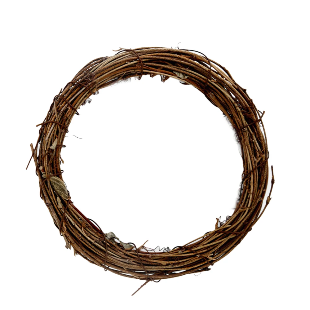 

Ручной венок из ротанга