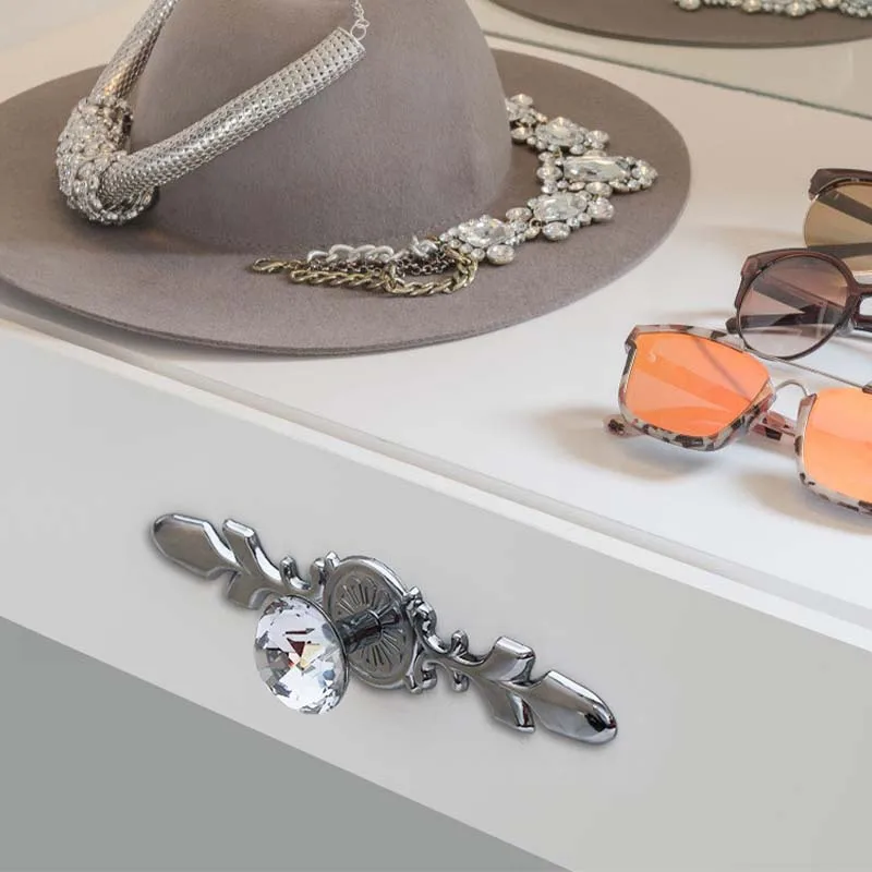 

Simple European-style Crystal Handle Zinc Alloy Cabinet Wardrobe Point Drill Handle Furniture Hardware Knobs for Dresser Handles