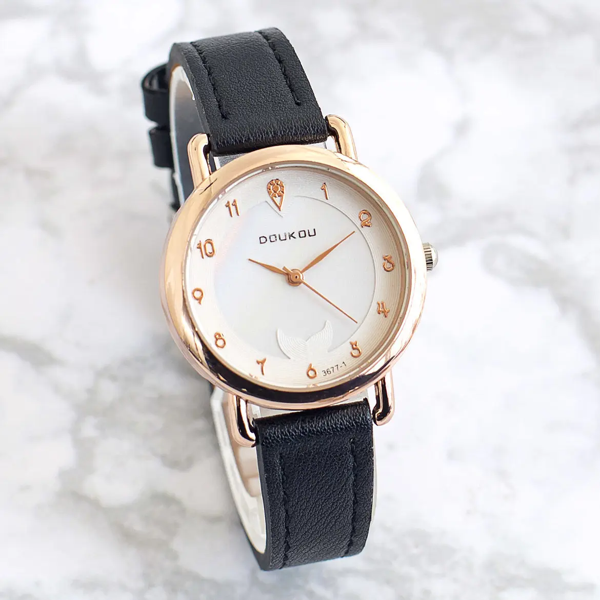 Рисунок 2 - Часы с радужным корпусом для девочек