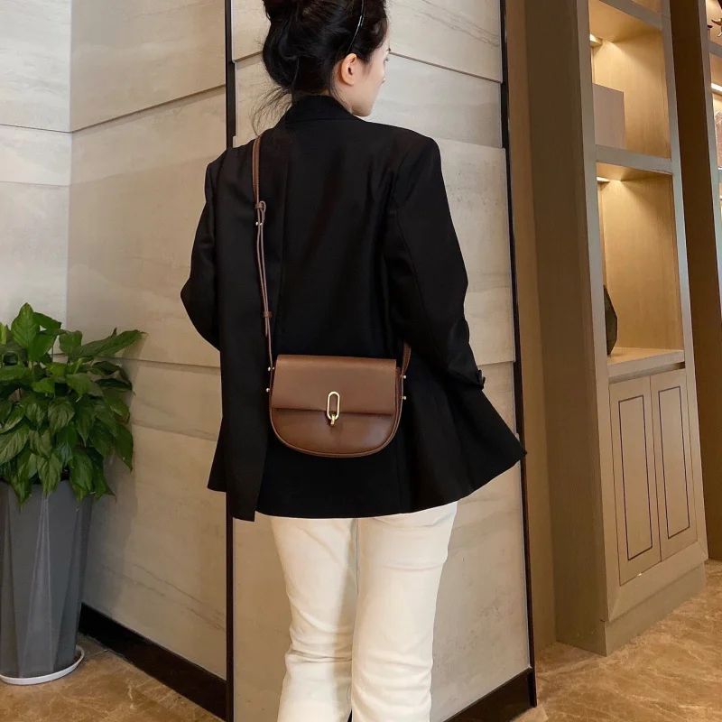 Новинка весна-лето Модные женские сумки сумка-мессенджер через плечо нишевая