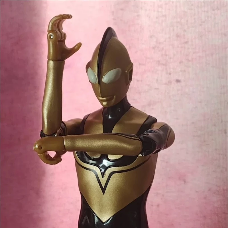 Фигурка Bandai Namco Ultraman Zoffy из мягкой резины, ударопрочная, с биркой, средний размер, версия из фильма, модель Кайжу, игрушка 58703 (art.: 3920dc71550f0) - 3920dc71550f0