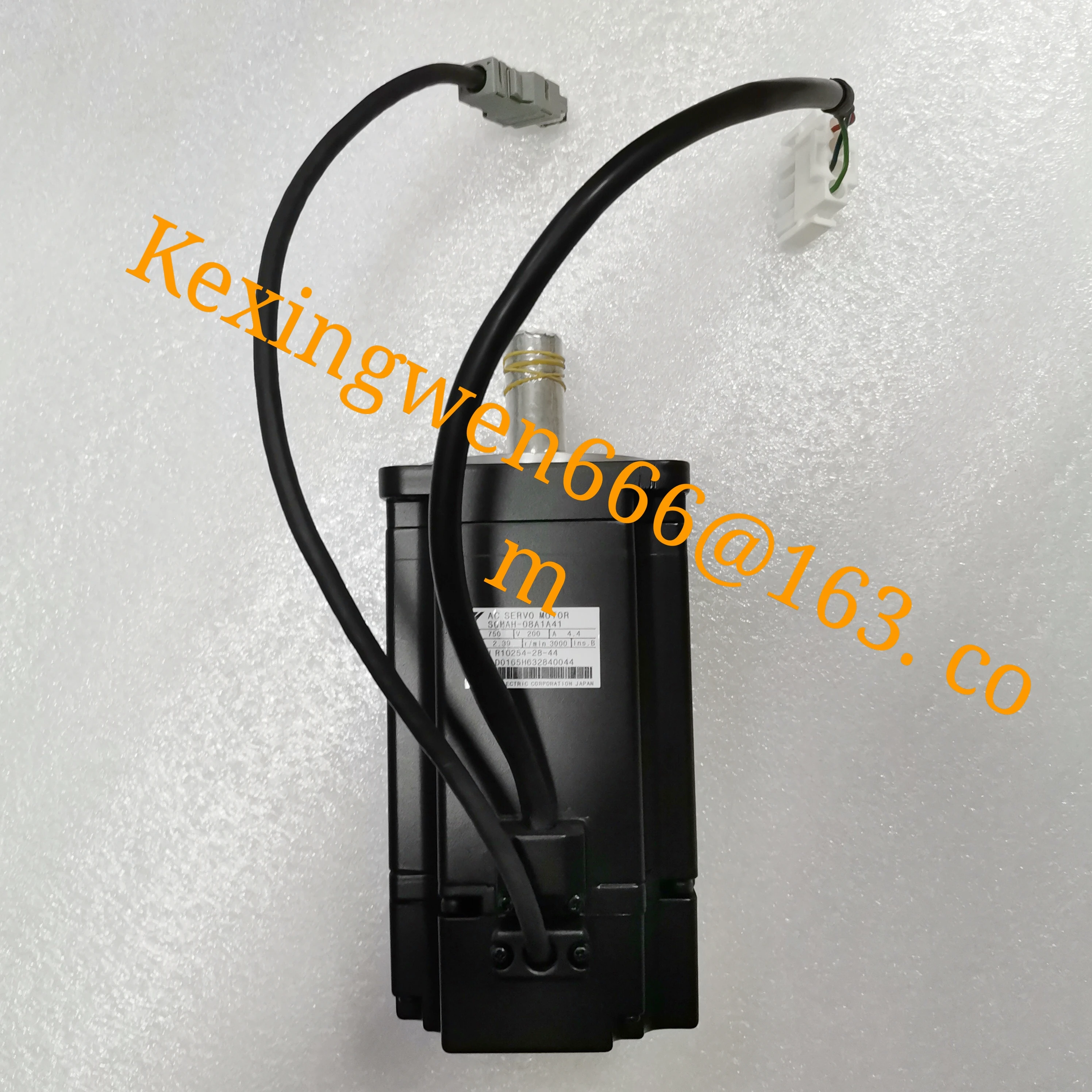 

New Original Servo Motor SGMAH-08A1A61