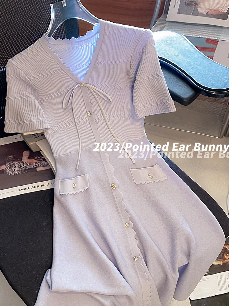 

Платье женское трикотажное с V-образным вырезом и бантом