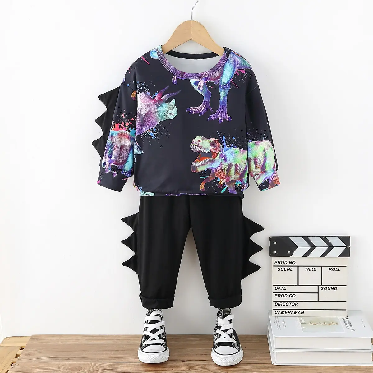 

Wholesale Summer Children's Little Boy Suit Dinosaur Print New Handsome Fashion Comfortable Fabric