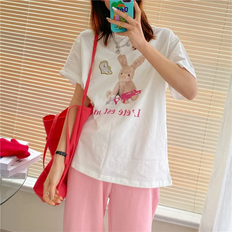 

Loose cartoon rabbit print T-shirt