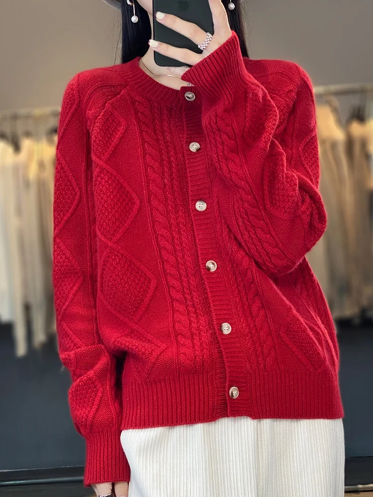

2023 New Autumn And Winter Women's Clothing 100% Merino Wool Sweater Cardigan Solid Color Round Neck Cable Knit Jacket Top