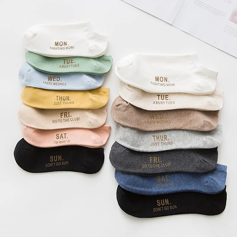 7pairs new 2018 week English 22cm embroidery cotton socks lady stealth comfortable high quality boat socks spring and summer