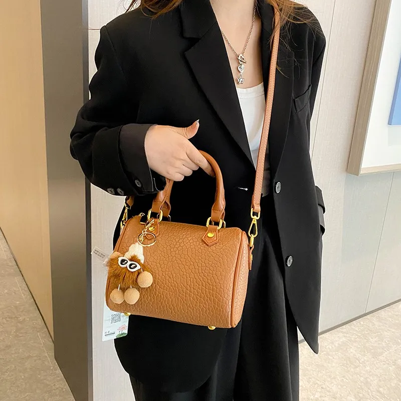 

Роскошная женская маленькая сумочка из натуральной воловьей кожи, модная деловая сумка на плечо из мягкой кожи