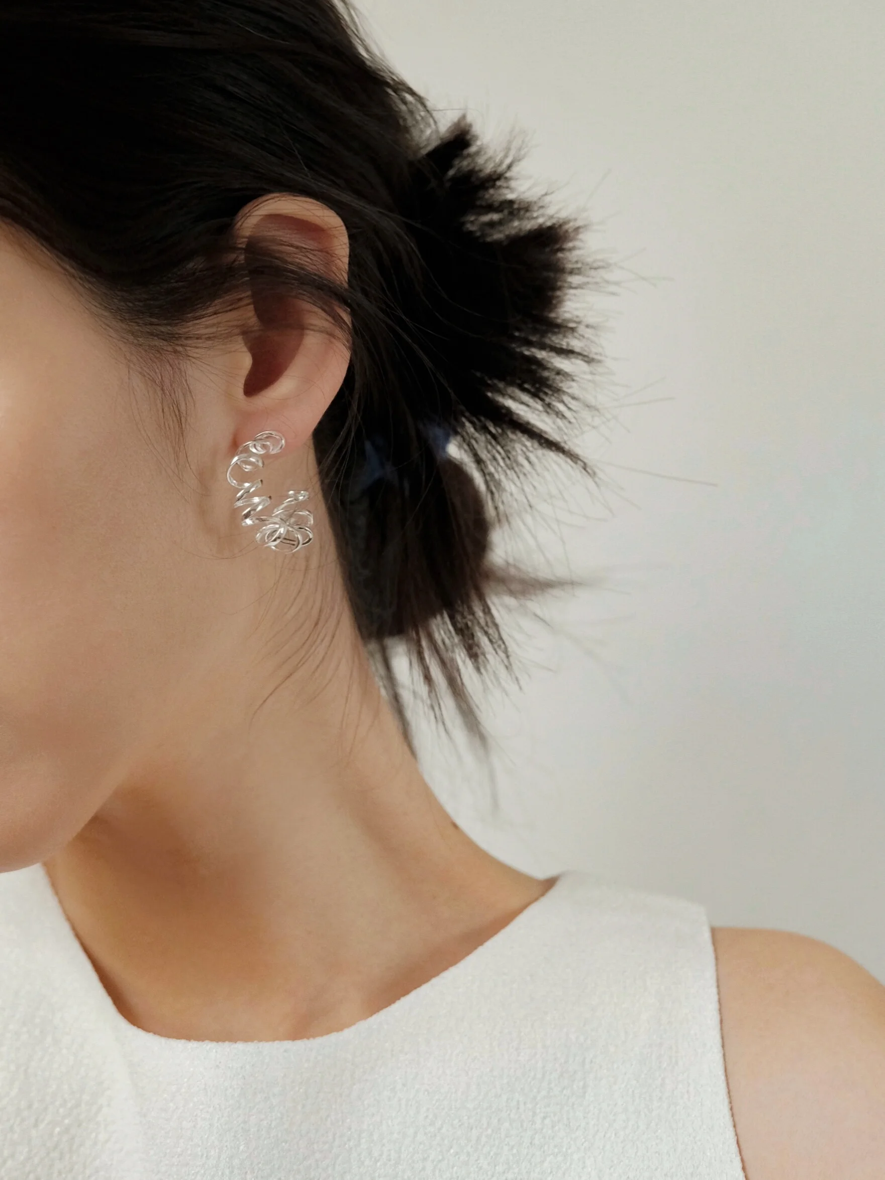 Маленькие весенние серебряные серьги с фейерверком Доступные Элегантная